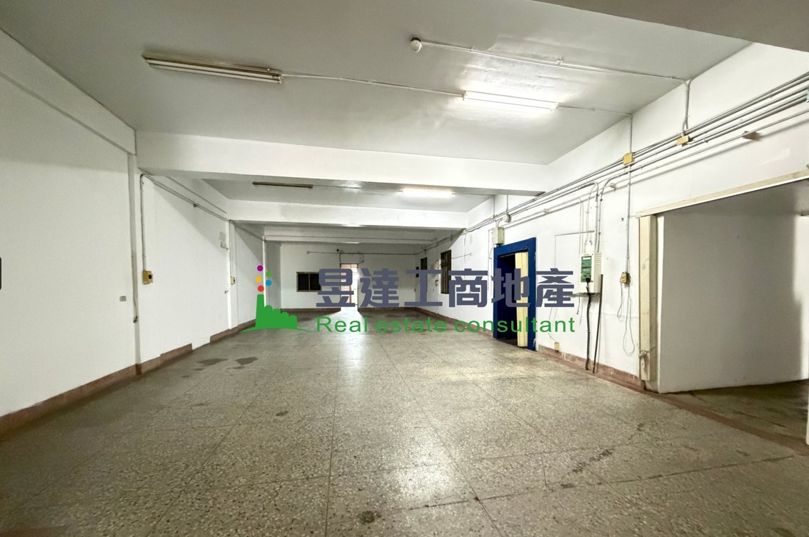 觀音崙坪工業區丁建 RC 雙拼廠房出售|空屋、總價 6,800 萬 4 雙門戶動線,可分進分出
